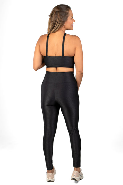 Conjunto Flow Madê Preto, vista das costas